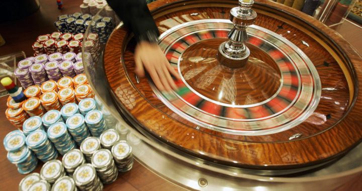 庄荷独占权被视为澳门人保障就业最后防线