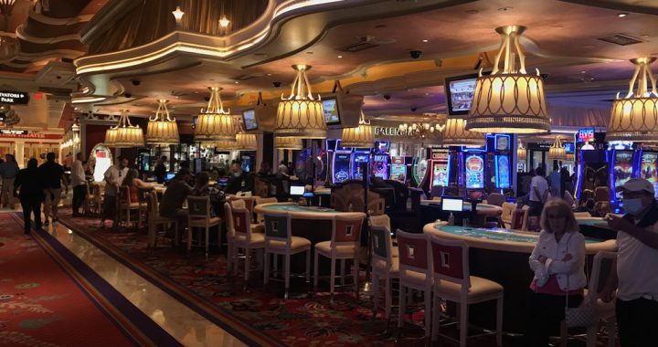 赌城几家大型赌场宣布完全接种疫苗者免戴口罩