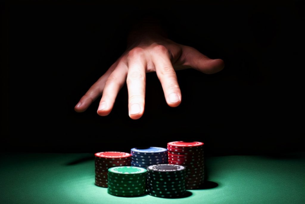 中国去年破获1.7万宗跨境博彩罪案