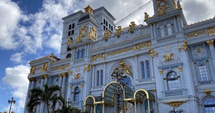 博华太平洋旗下于塞班岛的旗舰项目博华皇宫