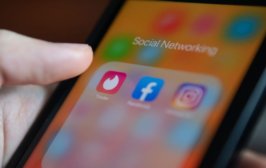 新加坡去年诈骗案激增65%涉2­.68亿新元