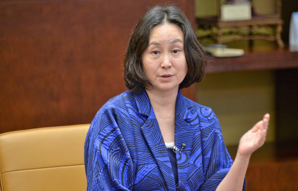 何超琼接受新加坡媒体专访