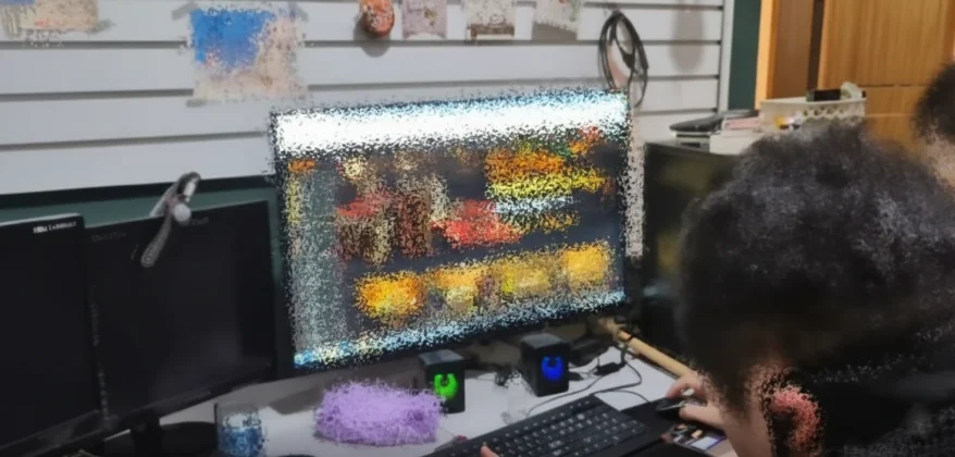 Jeju Island police seize computers and surveillance equipment used in illegal online gambling operations.