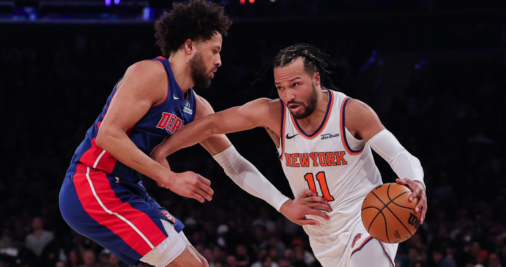 尼克斯布伦森面对活塞坎宁安运球切入