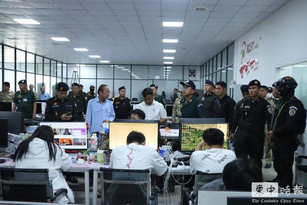 报告特别提到，两个月前柬方虽发起大规模打击电诈行动，却被批评流于表面，未触及背后犯罪网络