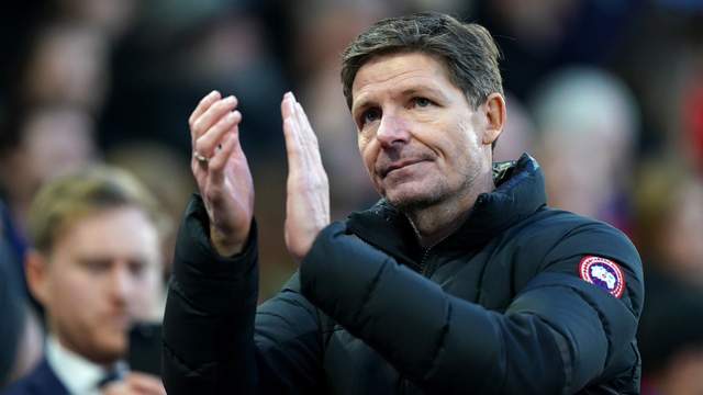 水晶宫主帅格拉斯纳在场边鼓掌致意 被曝拒绝续约并瞄准曼联帅位