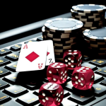 一张描绘笔记本电脑键盘上放置着扑克牌（方块 A、7）、红色骰子和黑色博彩筹码的特写照片。此图形象化了非法网络赌博的线上操作和跨境性质，与欧洲七国博彩监管机构联手打击无牌运营商及数字广告的行动紧密相关，旨在保护玩家并维护公共秩序。