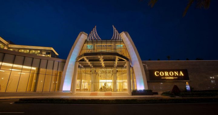 越南富国岛科罗纳赌场夜景外观，获政府批准永久接纳本地玩家的度假村入口图