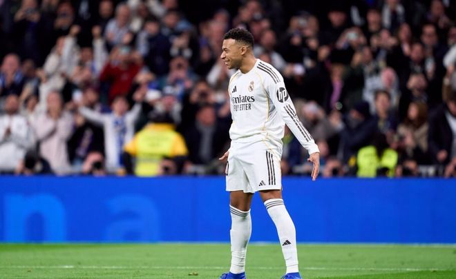 追平C罗“自然年59球”纪录，SIU庆祝引关注