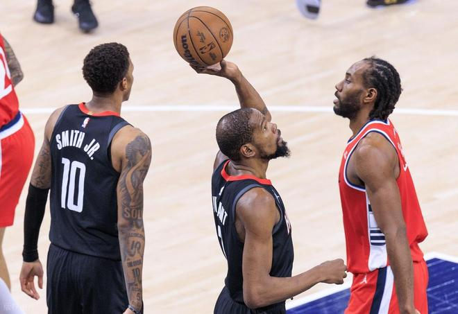 杜兰特全场攻下22分