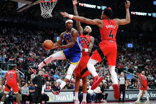 巴特勒16中6,三分球4中0得到19分6板5助,加时赛无得分进账。