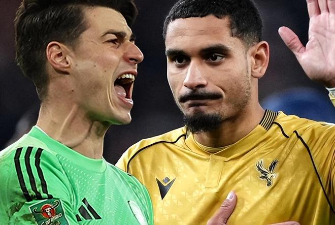 阿森纳门将与队友赛后庆祝，联赛杯点球晋级