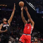 快船球员进攻对位火箭杜兰特，比赛128-108配图