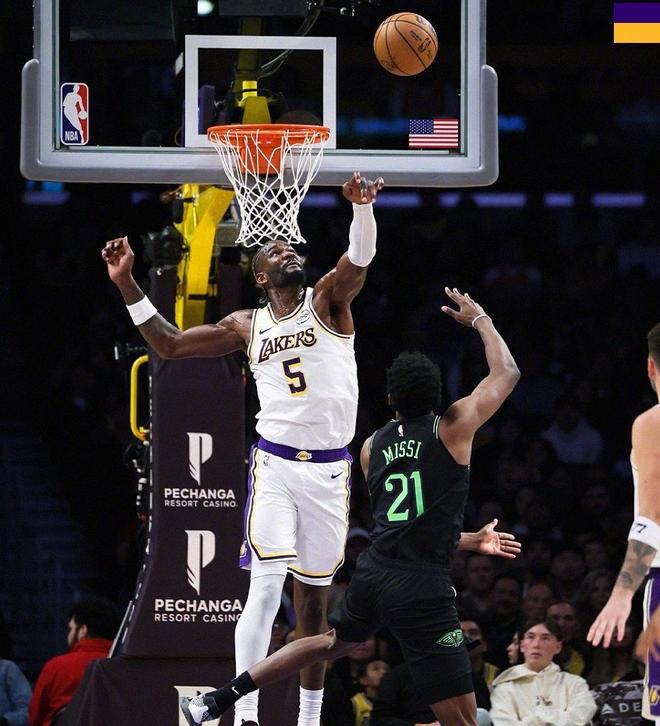 湖人文森特上篮得分,鹈鹕米西防守不及