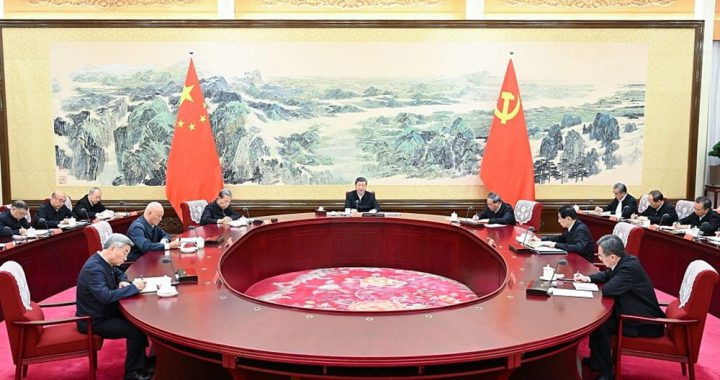 中共中央会议现场画面引发台海话题关注