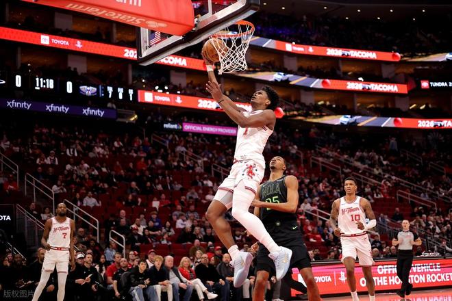 阿门出战40分钟，投篮14中10，砍下20分8篮板6助攻1抢断1盖帽