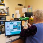 澳大利亚彩票柜台 女士核对强力球