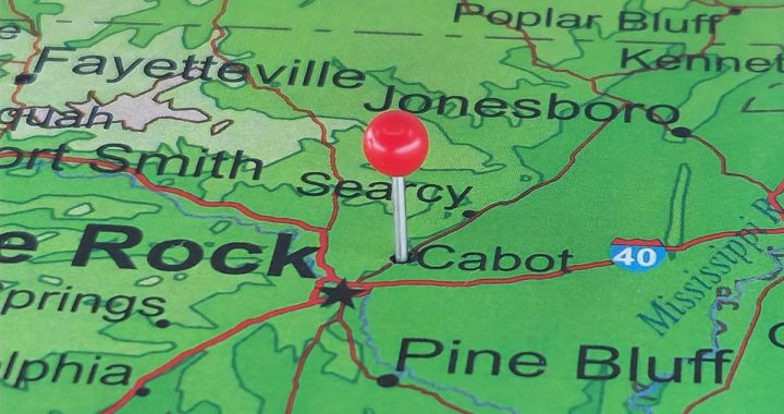 地图图钉标记阿肯色州卡博特，强力球大奖话题