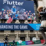 纽约证券交易所外悬挂Flutter品牌巨幅广告，体现公司在美国资本市场布局