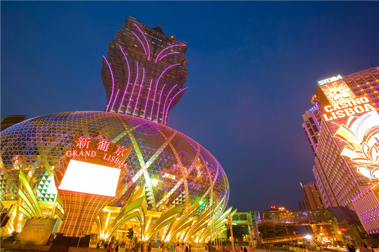 新葡京与赌场外景夜色,澳门博彩地标建筑