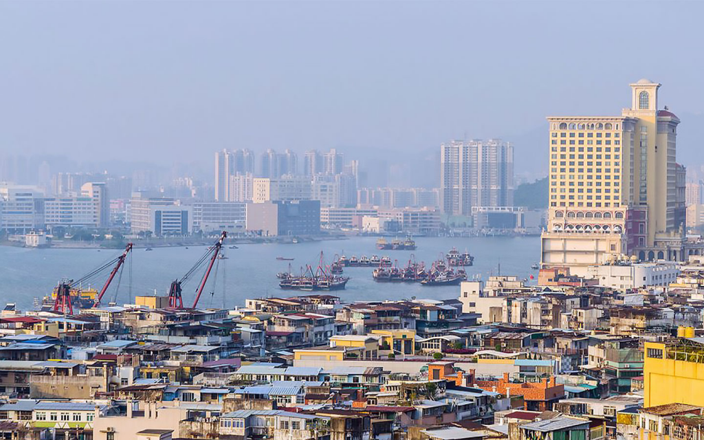 澳门内港城市景观，展现博彩业与城市经济的关系