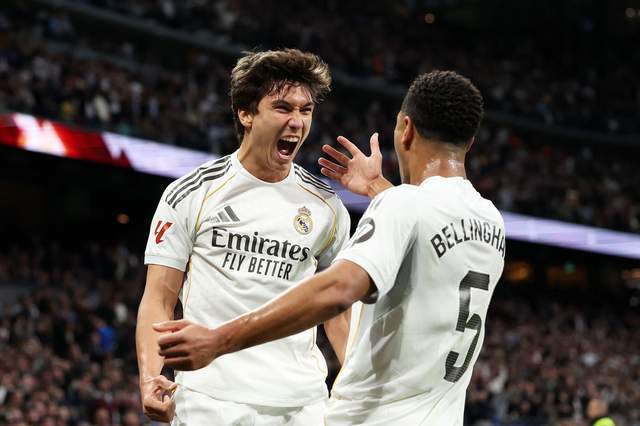 贡萨洛与贝林厄姆庆祝 皇马大胜贝蒂斯