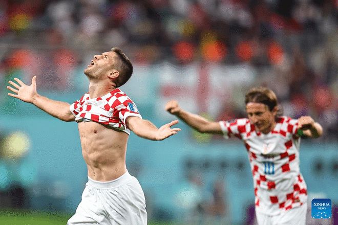克罗地亚球员张臂庆祝 国家队高光