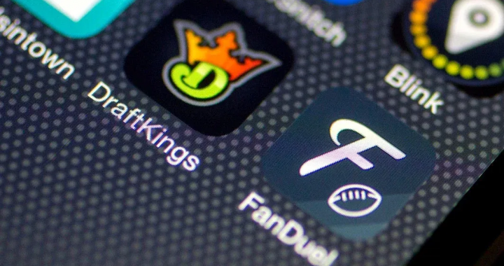 DraftKings与FanDuel移动应用图标展示