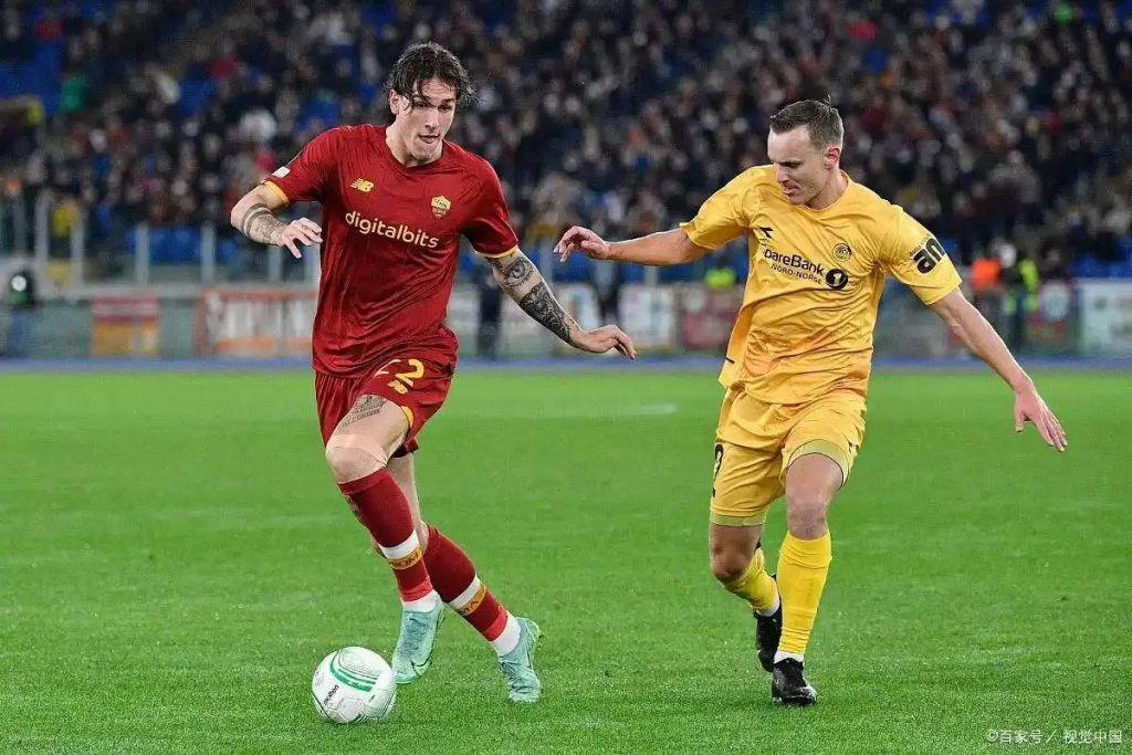 国际米兰与博德闪耀球员欧冠比赛对抗画面