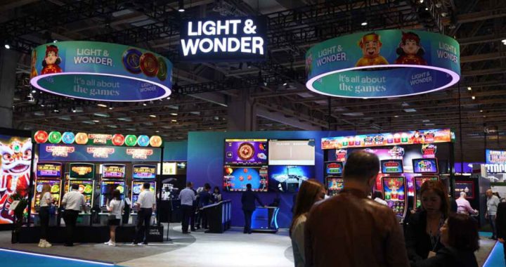 Light & Wonder展会现场AI游戏展示区