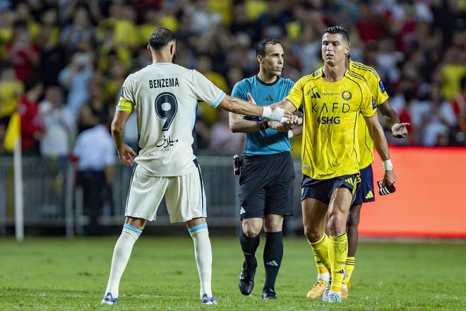 C罗本泽马同场 争冠焦点一战