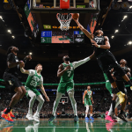 凯尔特人篮下防守与森林狼上篮瞬间