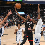 杜兰特对阵灰熊突破上篮画面