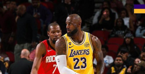 詹姆斯背身对抗杜兰特湖人火箭比赛画面