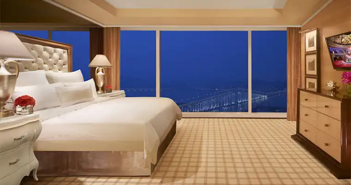 澳门酒店价格相关五星级海景客房夜景展示