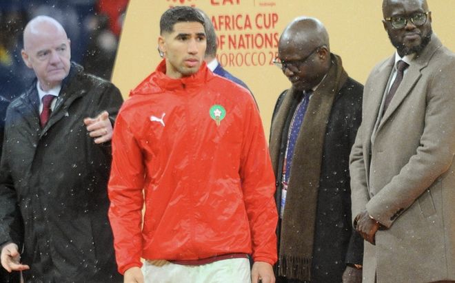 摩洛哥球员比赛场边出席官方活动画面