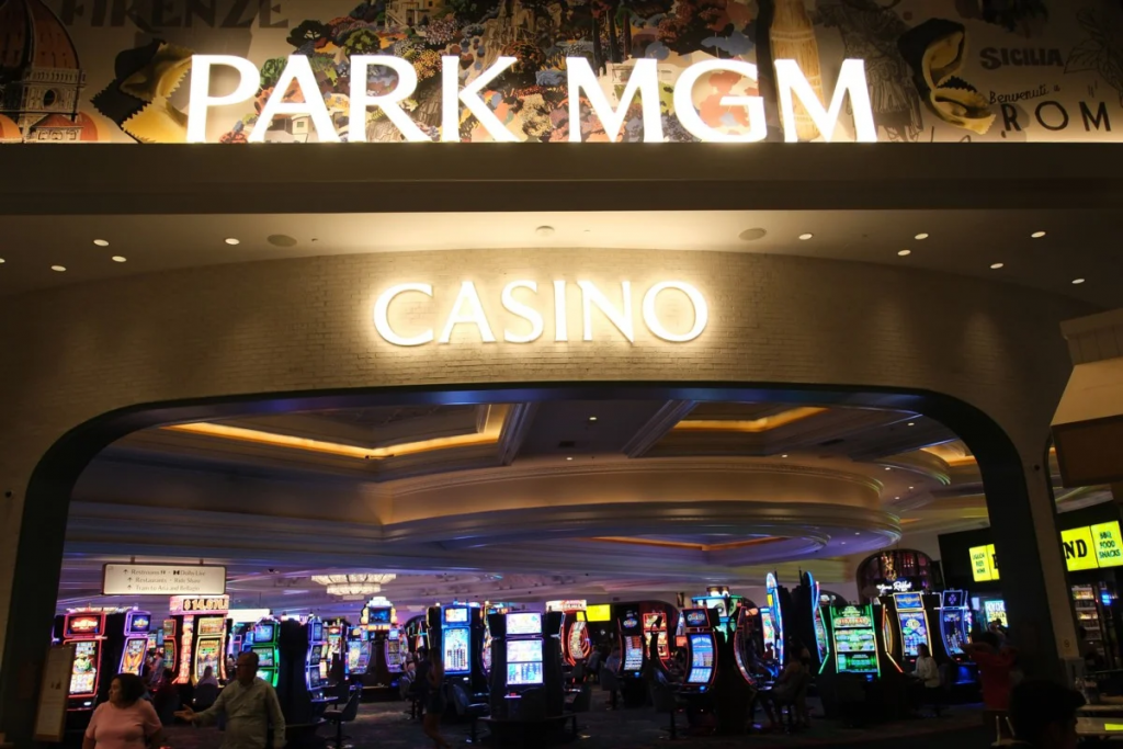 Park MGM赌场入口及博彩大厅娱乐空间