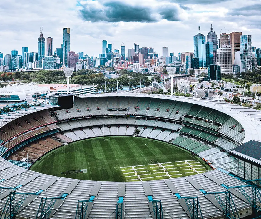 澳大利亚城市体育场与城市天际线全景画面
