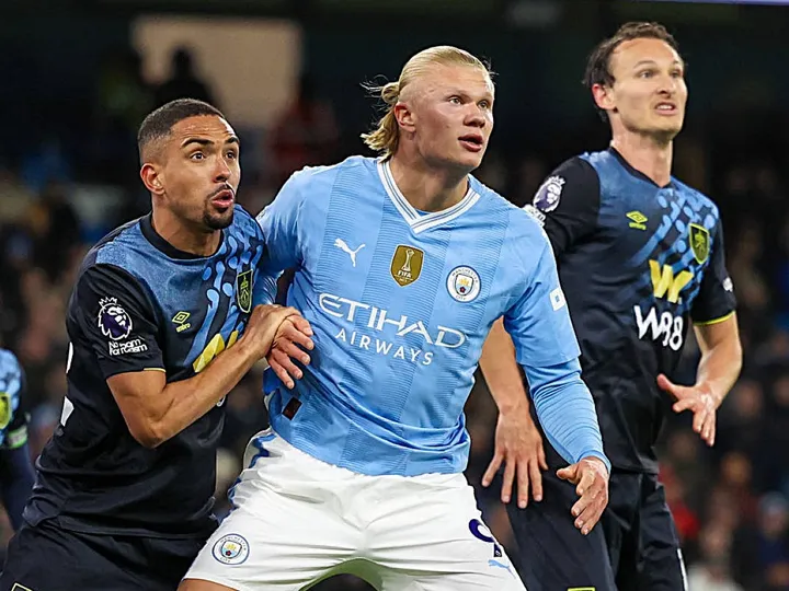 哈兰德对阵伯恩利争顶