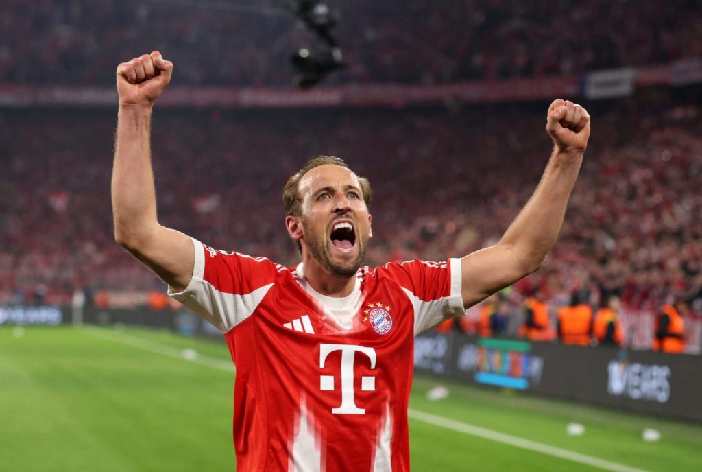 拜仁前锋凯恩欧冠比赛后振臂怒吼