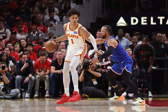 杰伦约翰逊持球突破尼克斯