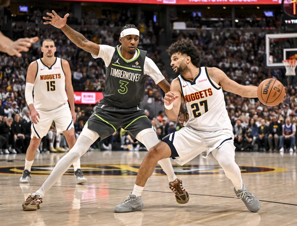 穆雷持球突破森林狼防线