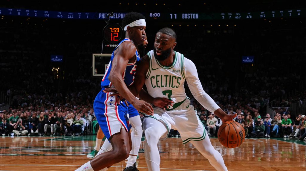 杰伦布朗低位单打76人