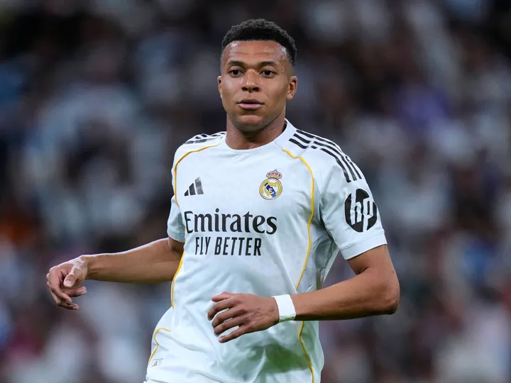 姆巴佩皇马赛前照片