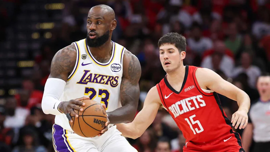 詹姆斯面对火箭防守