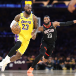 詹姆斯持球推进对阵火箭