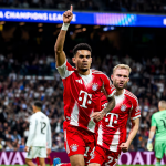 拜仁路易斯迪亚斯进球后庆祝画面