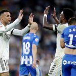 姆巴佩与维尼修斯庆祝皇马进球