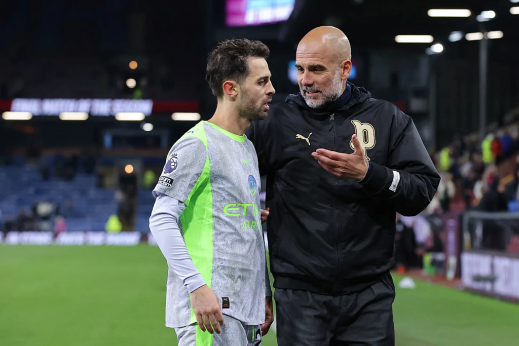 瓜迪奥拉与贝尔纳多赛后交流