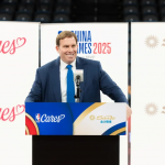 金沙中国董事长杜蒙在澳门活动发表讲话